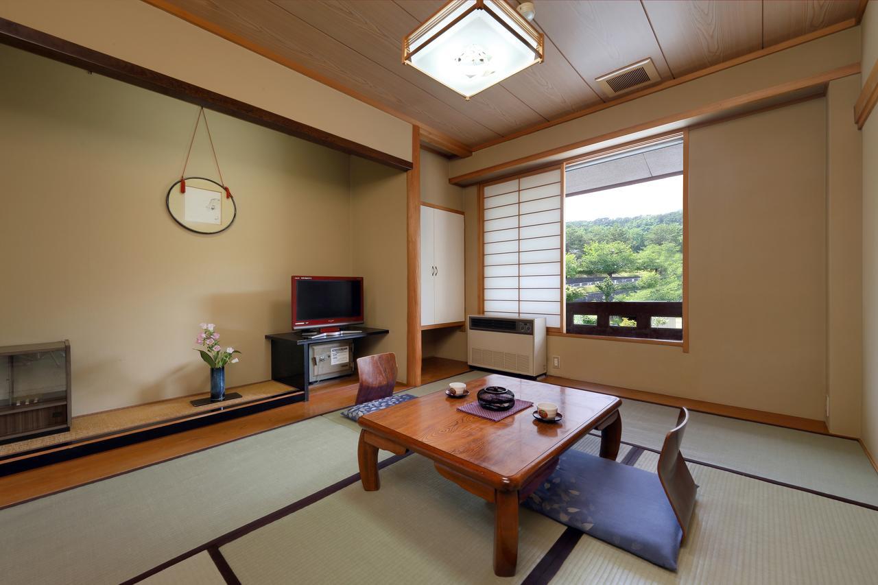 Annex Fujiya Ryokan Kaminoyama Exterior photo