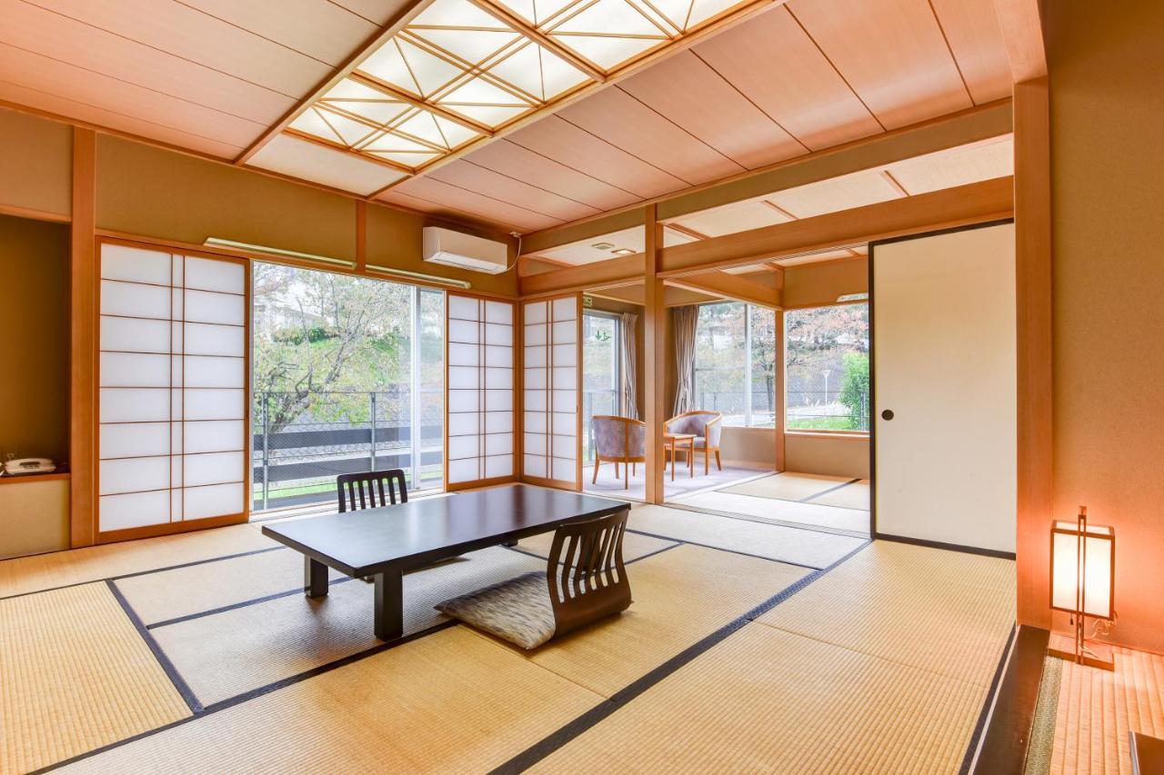 Annex Fujiya Ryokan Kaminoyama Exterior photo
